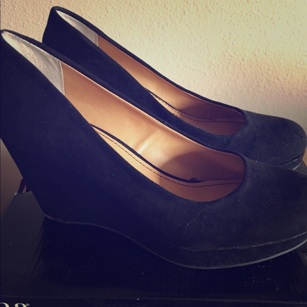 Ana Kenny black shoes